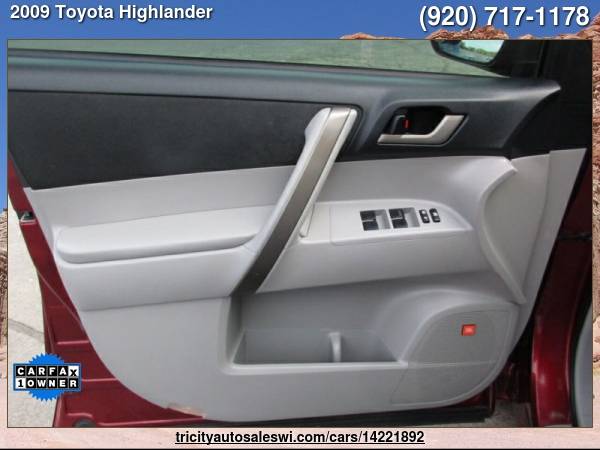 2009 TOYOTA HIGHLANDER SPORT AWD 4DR SUV Family owned since 1971 for sale in MENASHA, WI – photo 18