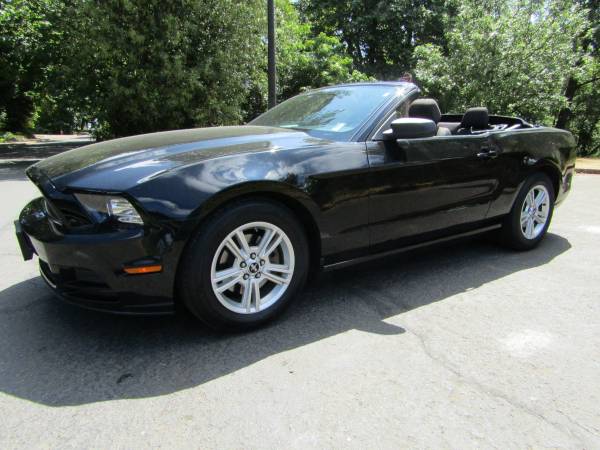 2013 FORD MUSTANG CONVERTIBLE * LOW MILES! @ HYLAND 👍 REDUCED NOW for sale in Springfield, OR – photo 12