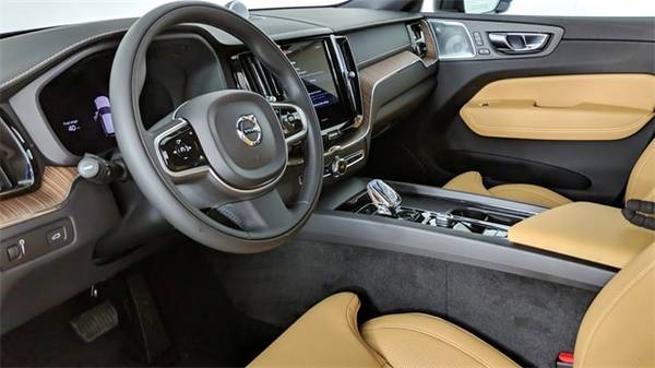 2022 Volvo XC60 B6 AWD Inscription - - by dealer for sale in Culver City, CA – photo 21