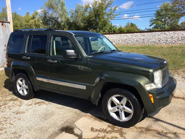2008 Jeep Liberty 4X4 for sale in Crestwood, KY – photo 3