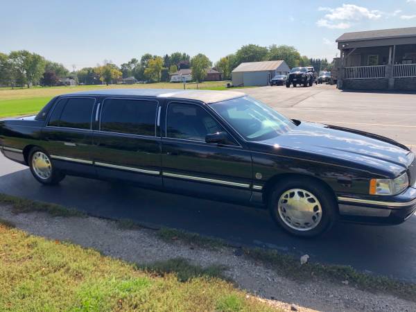 1998 Cadillac stretch limo for sale in Green Bay, WI – photo 6