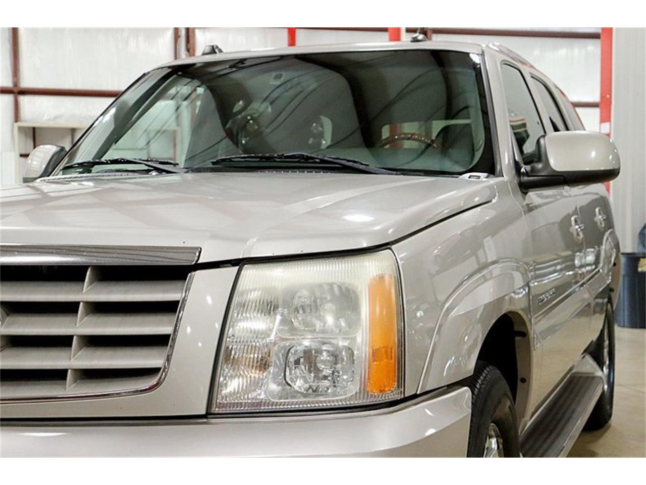 2005 Cadillac Escalade for sale in Kentwood, MI – photo 68