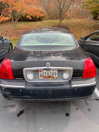 Lincoln Town Car 2003 for sale in Potomac, District Of Columbia – photo 4
