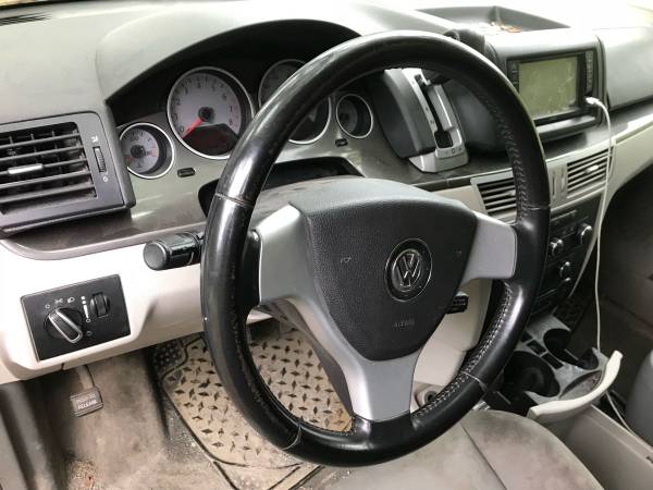 2009 Volkswagen Routan (Minivan) for sale in Watkins Glen, NY – photo 7