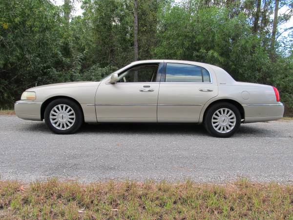 Lincoln Town Car - cars & trucks - by owner - vehicle automotive sale for sale in Labelle, FL – photo 6