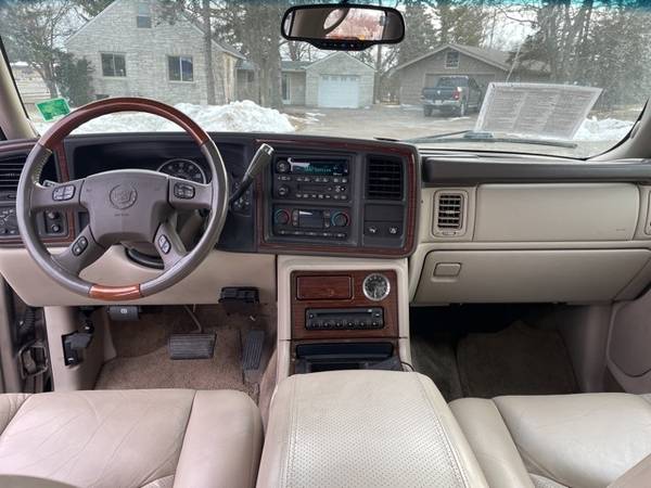 2003 Cadillac Escalade - - by dealer - vehicle for sale in Greenfield, WI – photo 24