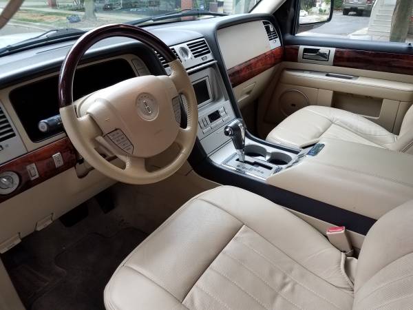 06 Lincoln Navigator Pearl White for sale in Indianapolis, IN – photo 4