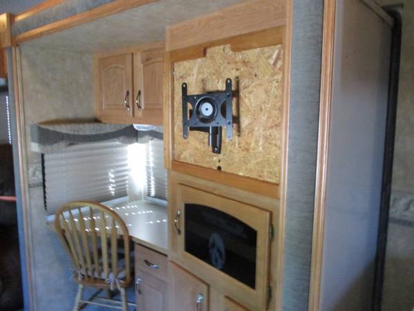 2008 EAGLE 34FT CAMPING TRAILER for sale in Perrysburg, OH – photo 9