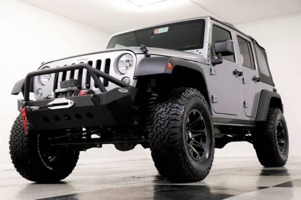 *LIKE NEW Silver WRANGLER 4WD* 2015 Jeep *CHROME RIMS & BLUETOOTH* for sale in Clinton, KS – photo 17