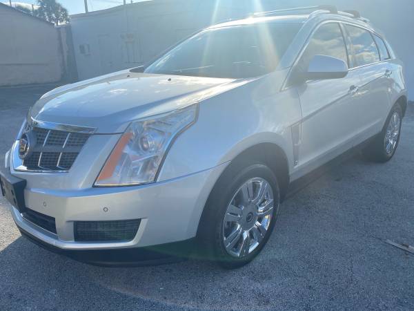 CADILLAC SRX 2011 $6500 - cars & trucks - by owner - vehicle... for sale in Lantana, FL