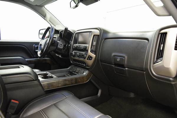 2016 *GMC* *Sierra 2500HD* *4WD Crew Cab 153.7 Denali for sale in Shawnee, KS – photo 19
