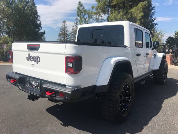 2021 Jeep Gladiator Professionally Custom Built - cars & trucks - by... for sale in Long Beach, CA – photo 10