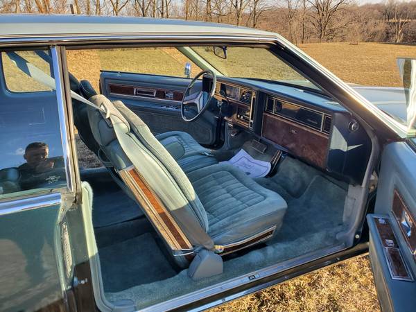 1982 OLDSMOBILE TORONADO - SECOND OWNER - ONLY 68, 000 MILES - cars for sale in Putnam, IL – photo 12