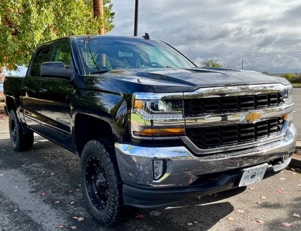 2017 Chevrolet Silverado 1500 4x4 (1 Owner) New lift, tires and for sale in Portland, OR – photo 7