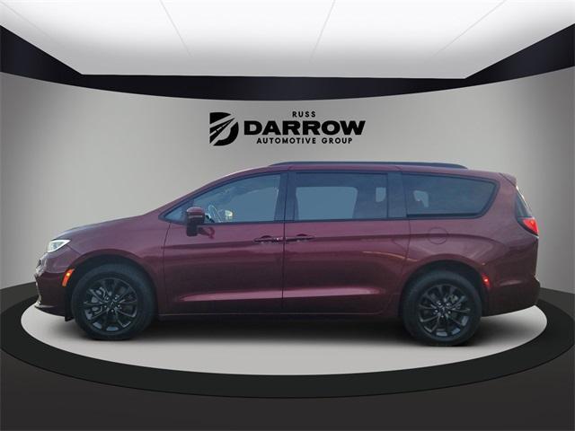 2021 Chrysler Pacifica Limited for sale in Waukesha, WI – photo 37
