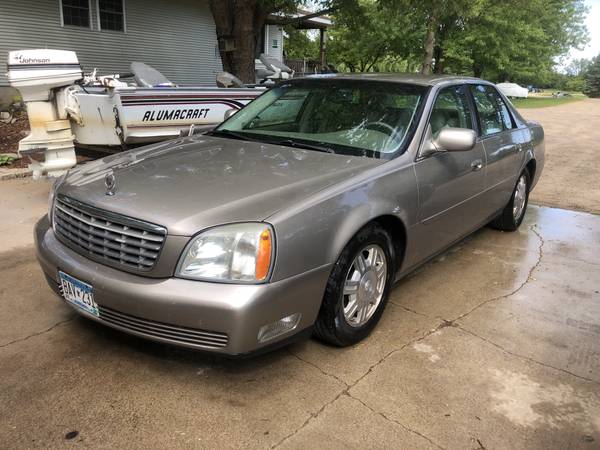 2004 Cadillac DeVille for sale in Hugo, MN