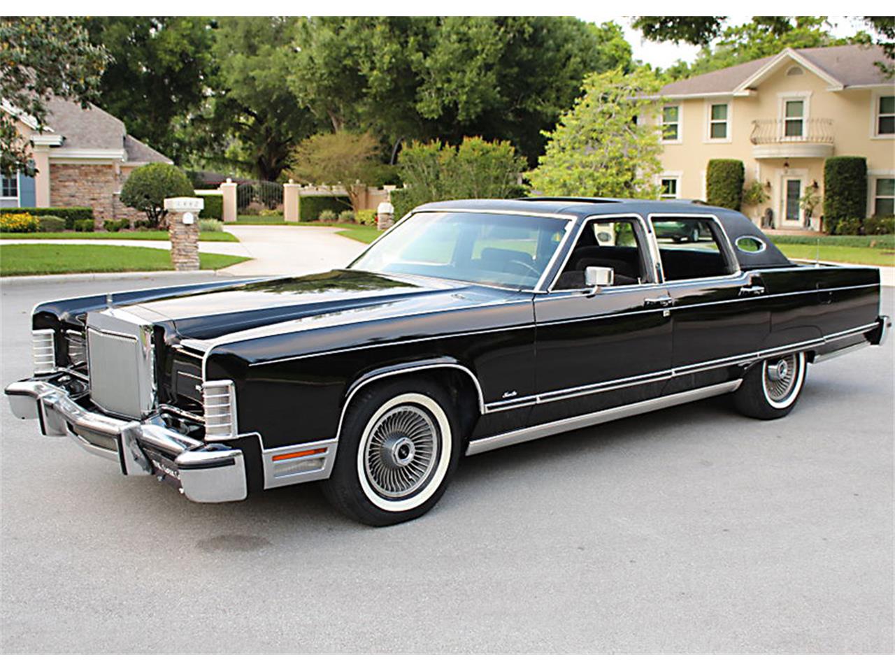 Lincoln Town car 1977