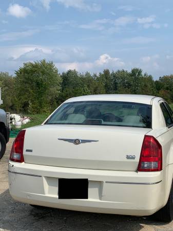 Chrysler 300 for sale in Ann Arbor, MI – photo 4