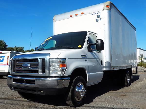 2013 Ford E-350 15' Box Truck Auto Air 1-Owner Like New for sale in West Warwick, MA – photo 2