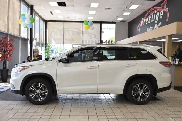 2016 Toyota Highlander XLE - - by dealer - vehicle for sale in Cuyahoga Falls, PA – photo 3