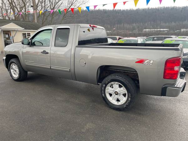 2013 Chevy Silverado Ext Cab LT 4X4 ***PRICED TO SELL*** - cars &... for sale in Owego, NY – photo 8