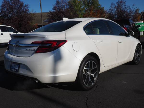 2017 Buick Regal Sport Touring for sale in Bend, OR – photo 4