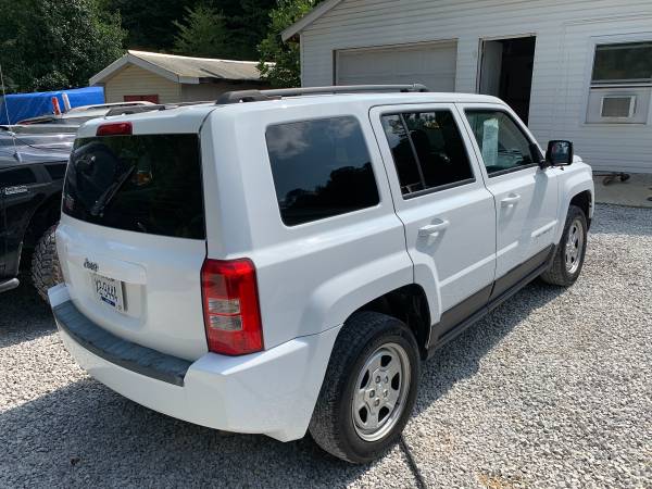 16 Jeep Patriot for sale in Heidrick, KY – photo 9