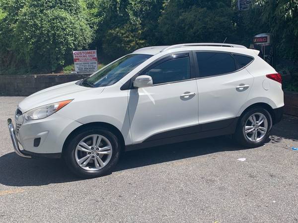 2012 Hyundai Tucson GLS PZEV hatchback Cotton White for sale in Yonkers, NY – photo 5