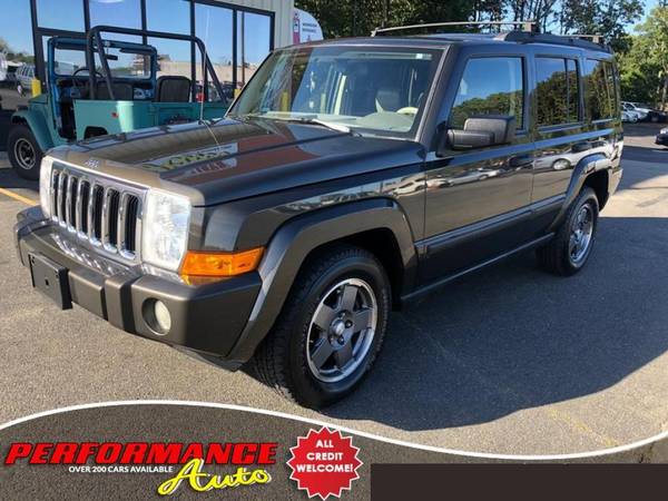 2006 JEEP Commander 4dr 4WD Crossover SUV for sale in Bohemia, NY – photo 4