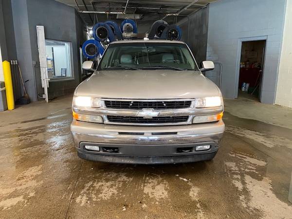 **RUST FREE**OUT OF STATE**2006 CHEVROLET SUBURBAN LT 1500** - cars... for sale in Lakeland, MN – photo 2