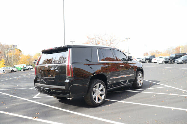 2015 Cadillac Escalade Premium 4WD for sale in Peoria, IL – photo 4