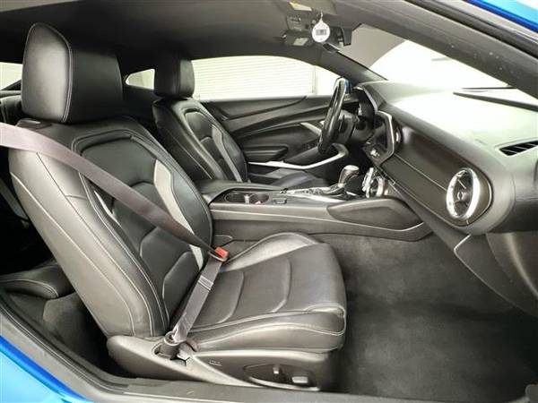2017 Chevrolet Camaro 2LT - Hyper Blue Metallic coupe - cars & for sale in Cincinnati, OH – photo 11