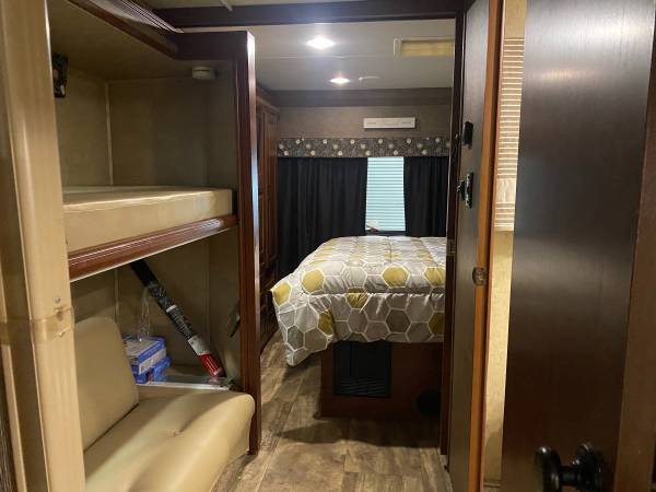 2016 Forest River Forester 32K Miles for sale in Honolulu, HI – photo 9