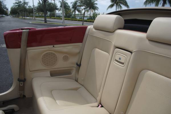 2008 VOLKSWAGEN NEW BEETLE CONVERTIBLE, 2.5L 4Cyl, CLEAN for sale in west park, FL – photo 17