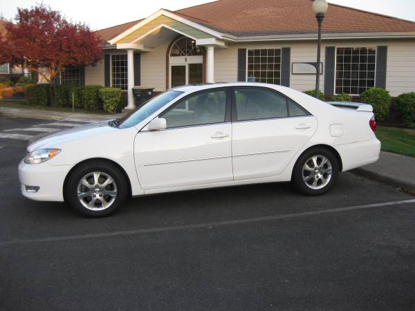 2005 Toyota Camry XLE No Accident - Clean Title Super Low Miles for sale in Olympia, WA – photo 3