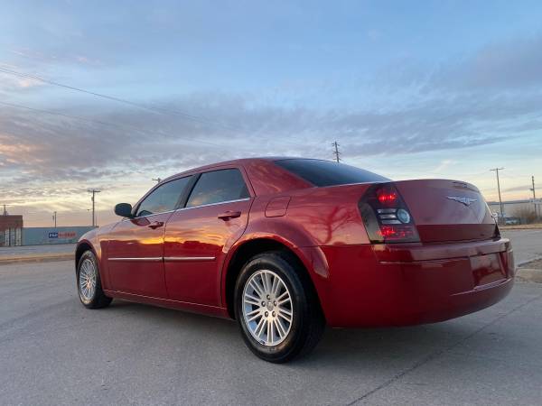 Chrysler 300 red (very nice) - - by dealer - vehicle for sale in Oklahoma City, OK – photo 5