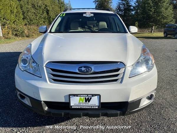 2011 Subaru Outback 2.5i Premium Wagon 4D - cars & trucks - by... for sale in Lynden, WA – photo 8