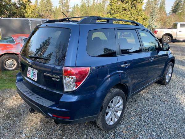 2013 Subaru Forester Limited for sale in Grants Pass, OR – photo 3