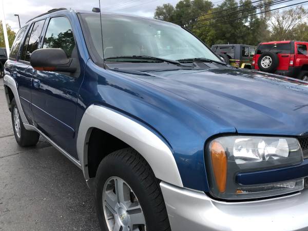 Best Buy! 2005 Chevy Trailblazer! 4x4! Loaded! Leather! for sale in Ortonville, OH – photo 12
