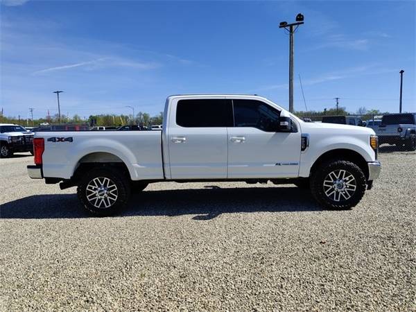 2017 Ford F-250SD Lariat - - by dealer - vehicle for sale in Chillicothe, OH – photo 4