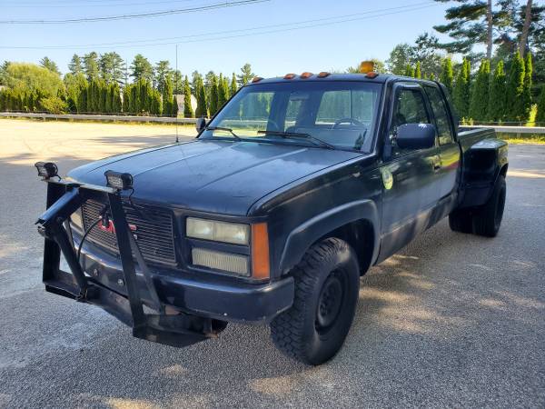 GMC 1 TON 4X4 AUTO EXTRA CAB WITH 9 FOOT PLOW INSPECTED NO RUST for sale in Manchester, ME – photo 2