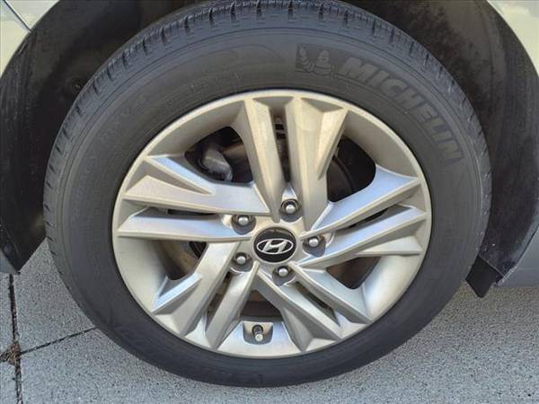 2019 Hyundai Elantra SEL Auto - - by dealer - vehicle for sale in Columbus, NE – photo 6