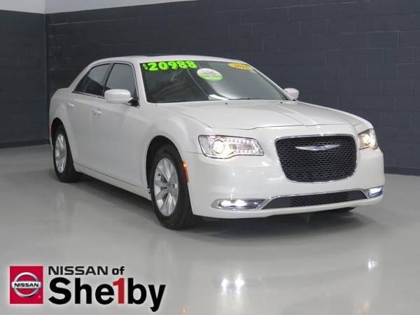 2016 Chrysler 300 sedan Anniversary Edition - Ivory Tri-Coat for sale in Shelby, NC