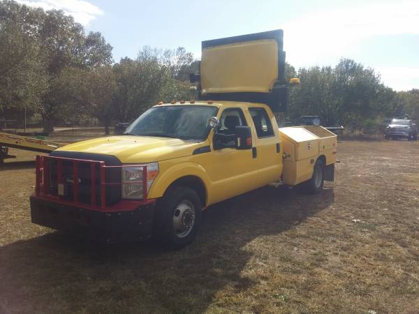 2014 Ford F-350 wrecker billboard sign service truck with wheel lift for sale in Pea Ridge, AR – photo 2