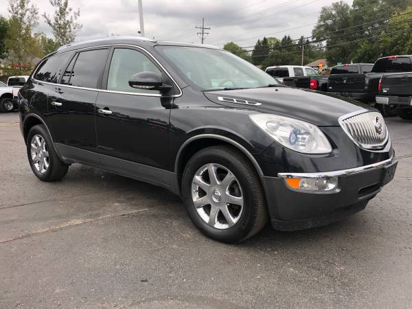 Loaded! 2008 Buick Enclave CXL! 3rd Row! Clean! for sale in Ortonville, MI – photo 7