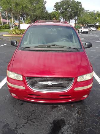 1999 CHRYSLER TOWN N COUNTRY for sale in Palm Harbor, FL – photo 2