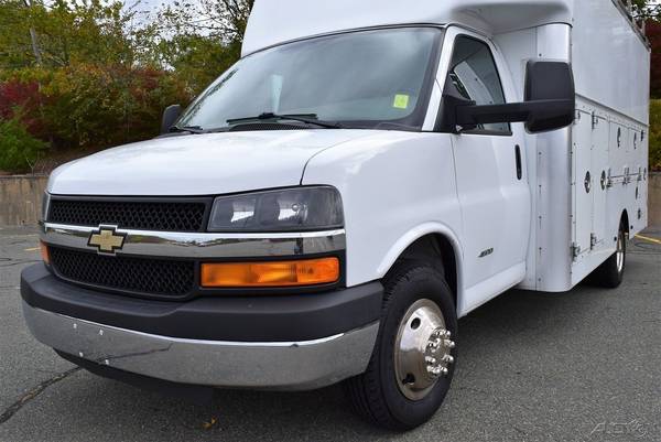 2012 Chevrolet 4500 Utility Van Truck 6.0L Gas 106K 14ft Box SKU:13539 for sale in Boston, MA – photo 8