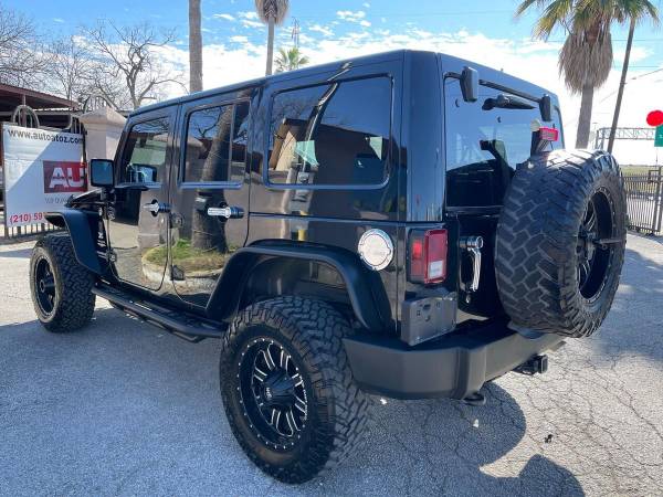 2012 Jeep Wrangler Unlimited Sahara 4x4 4dr SUV EVERYONE IS for sale in San Antonio, TX – photo 3