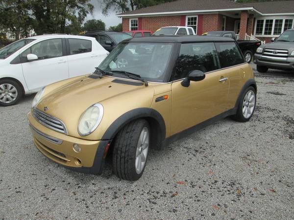 2005 Mini Cooper/Full Sunroof/Leather/5 Speed/Fully... for sale in Charleston, SC – photo 2