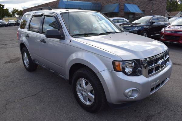 ***2011 FORD ESCAPE XLT-80K MILES*** SUNROOF, USB, AUX!!! for sale in Taylor, MI – photo 4